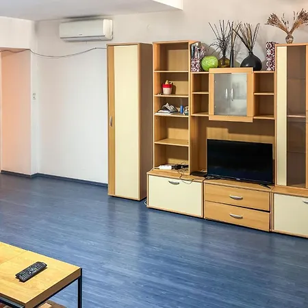 Apartament 1 Bedroom Stunning In