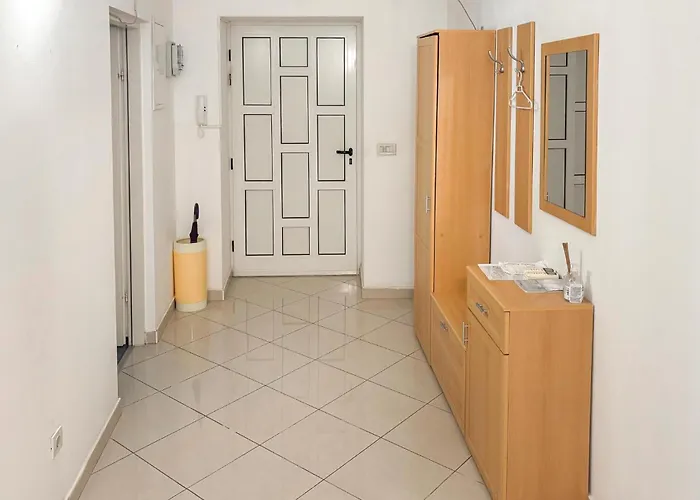 1 Bedroom Amazing In Apartamento